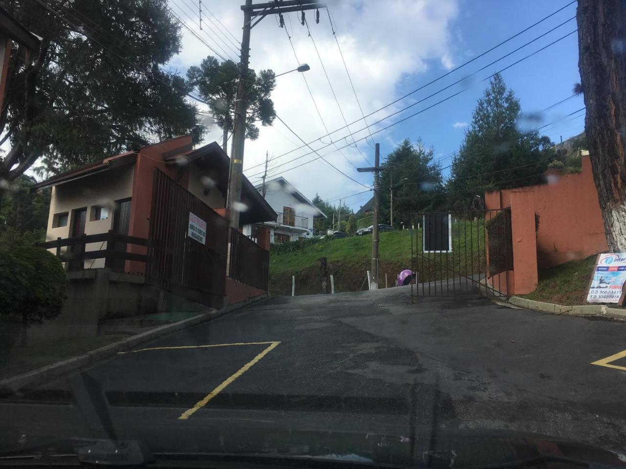 Aqui A Vida E Bella Apartment Campos do Jordão Exterior foto
